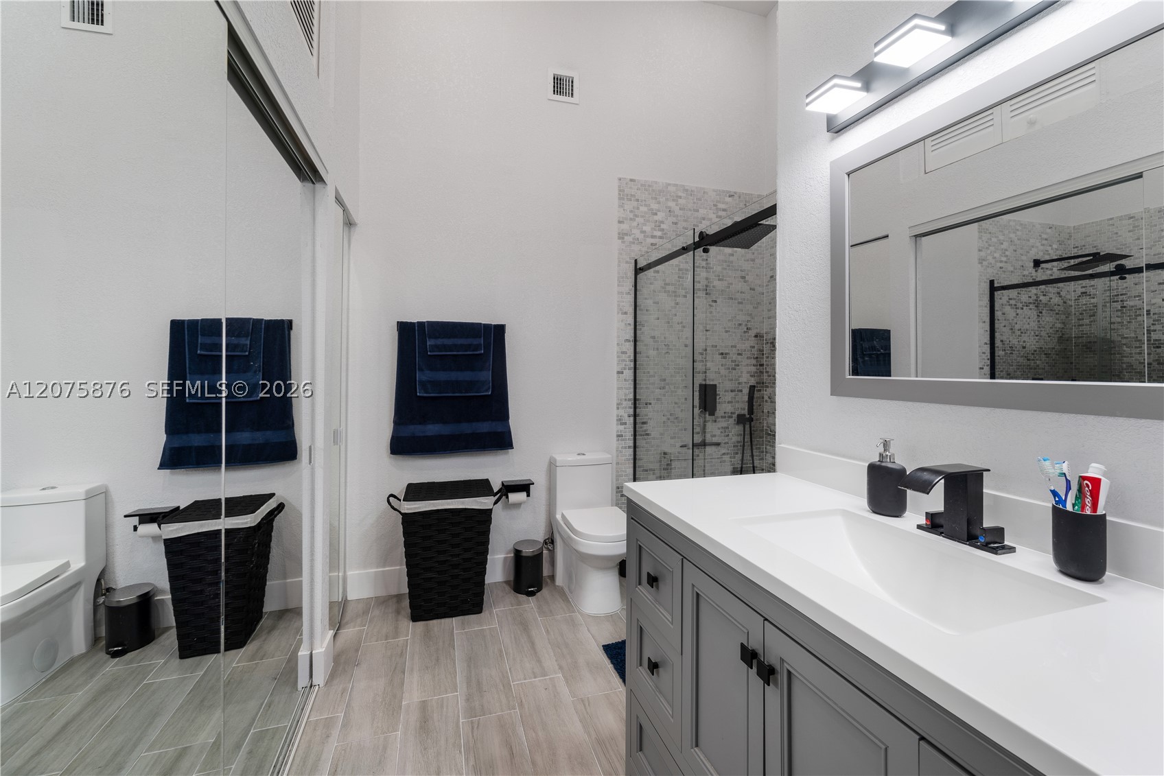 6711 Nw 193rd Ter 6711 Property Photo 10