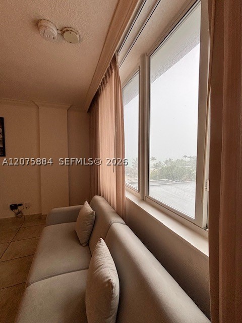 19201 Collins Ave 303 Property Photo 5