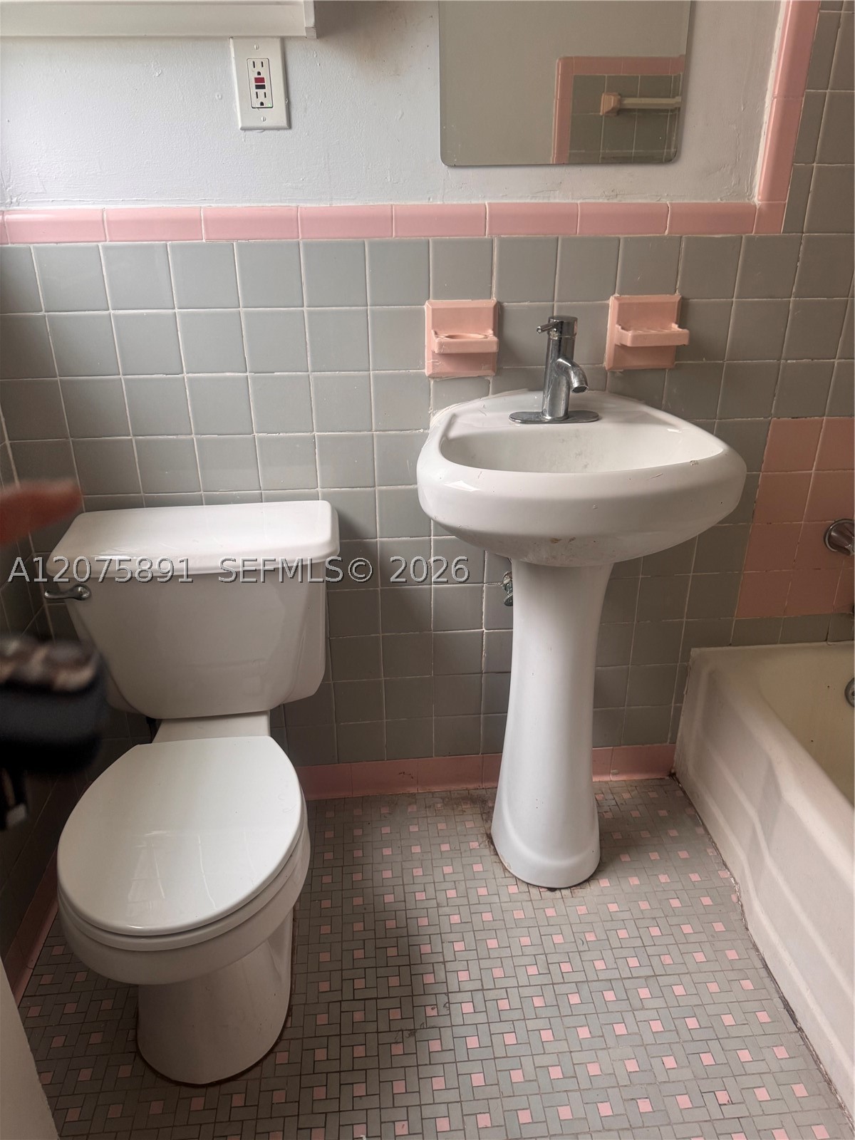 435 Sw 5th Ave 1 Property Photo 7