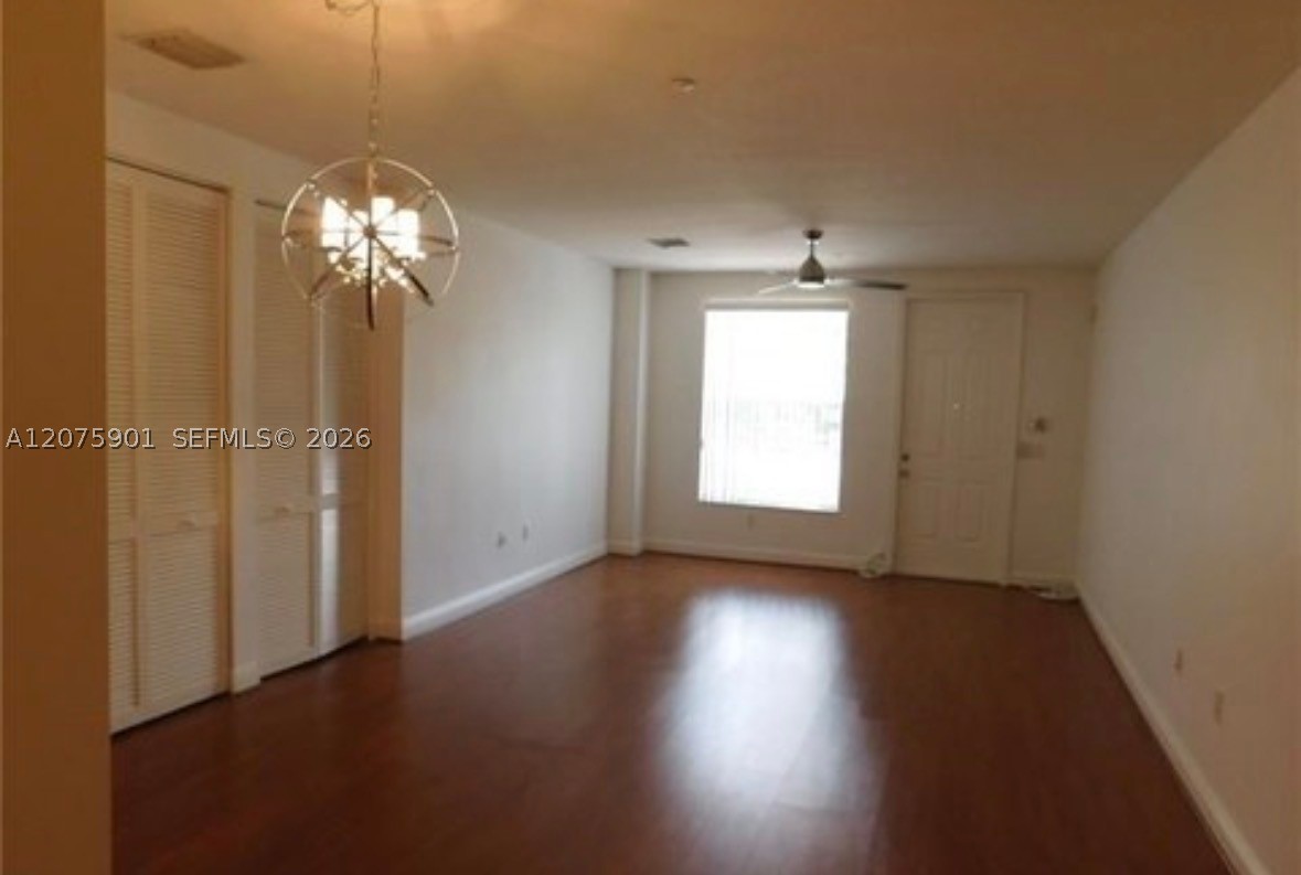 332 SW 14th Ave 332 Property Photo 1