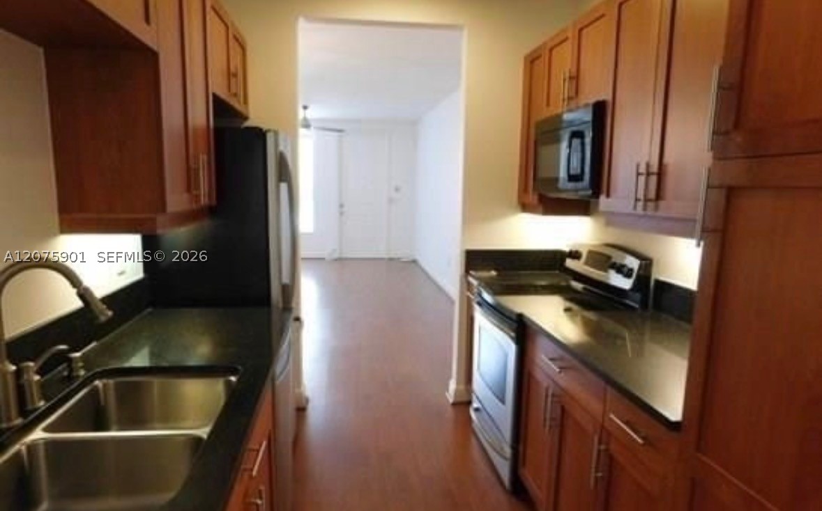 332 Sw 14th Ave 332 Property Photo 2
