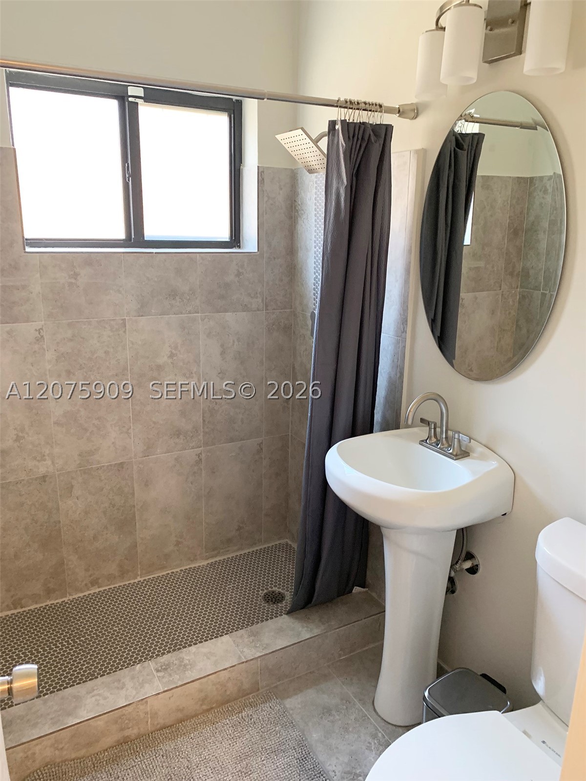 A12075909 Property Photo 12