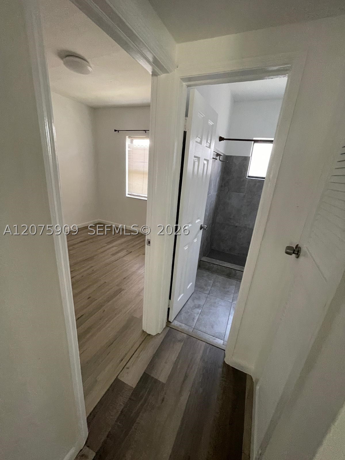 A12075909 Property Photo 16