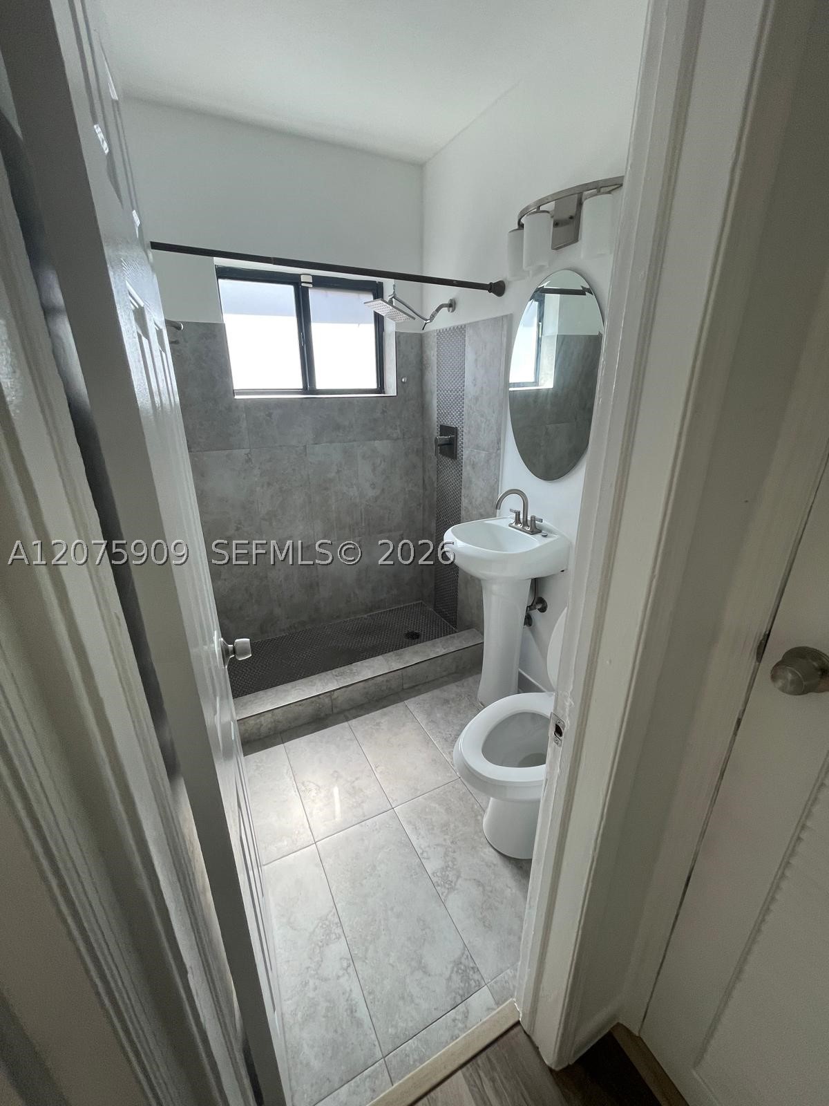A12075909 Property Photo 22