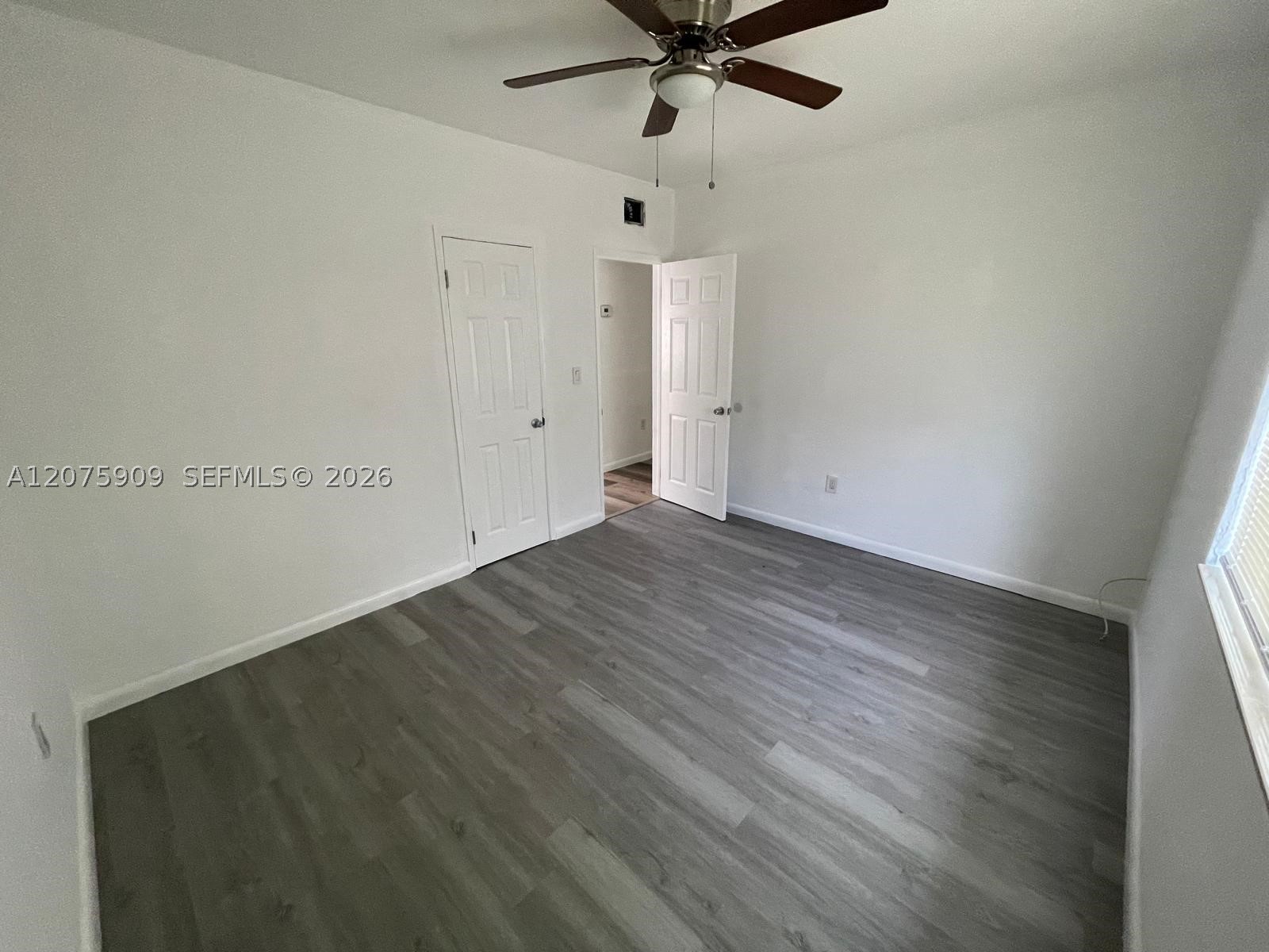 A12075909 Property Photo 23