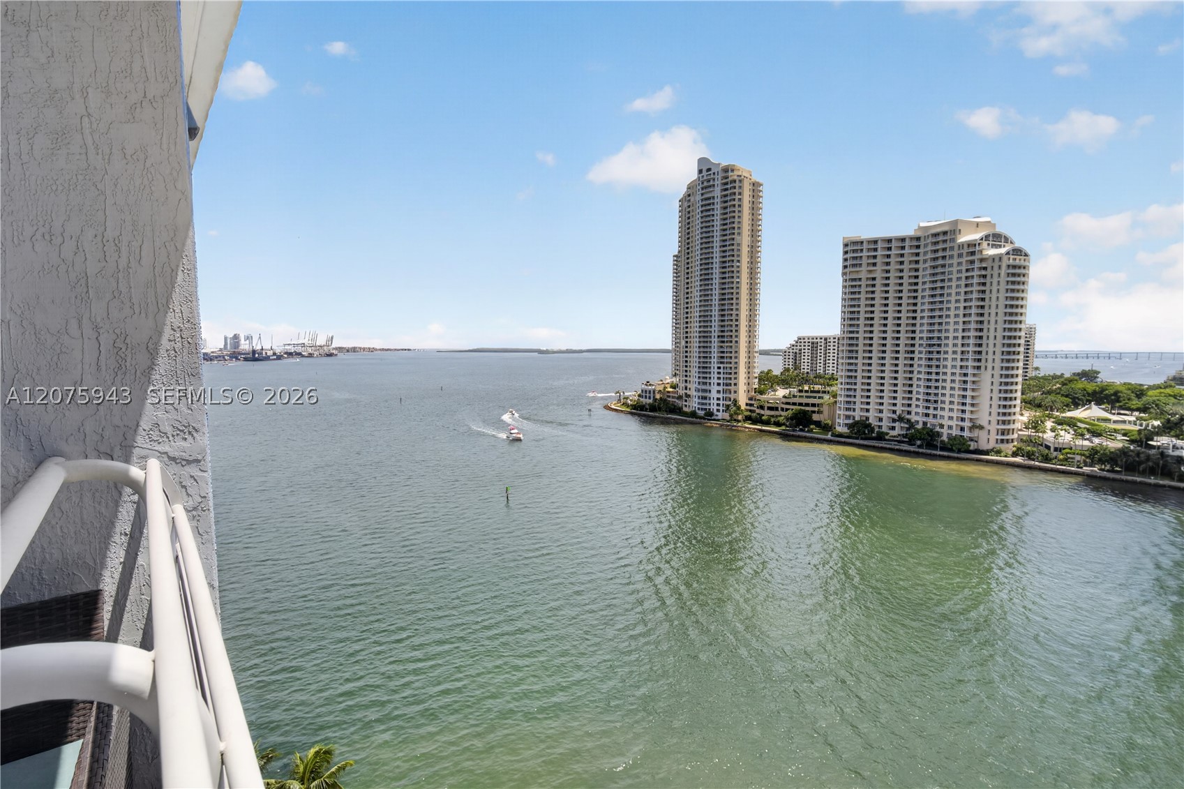 335 S Biscayne Blvd 1503 Property Photo 3