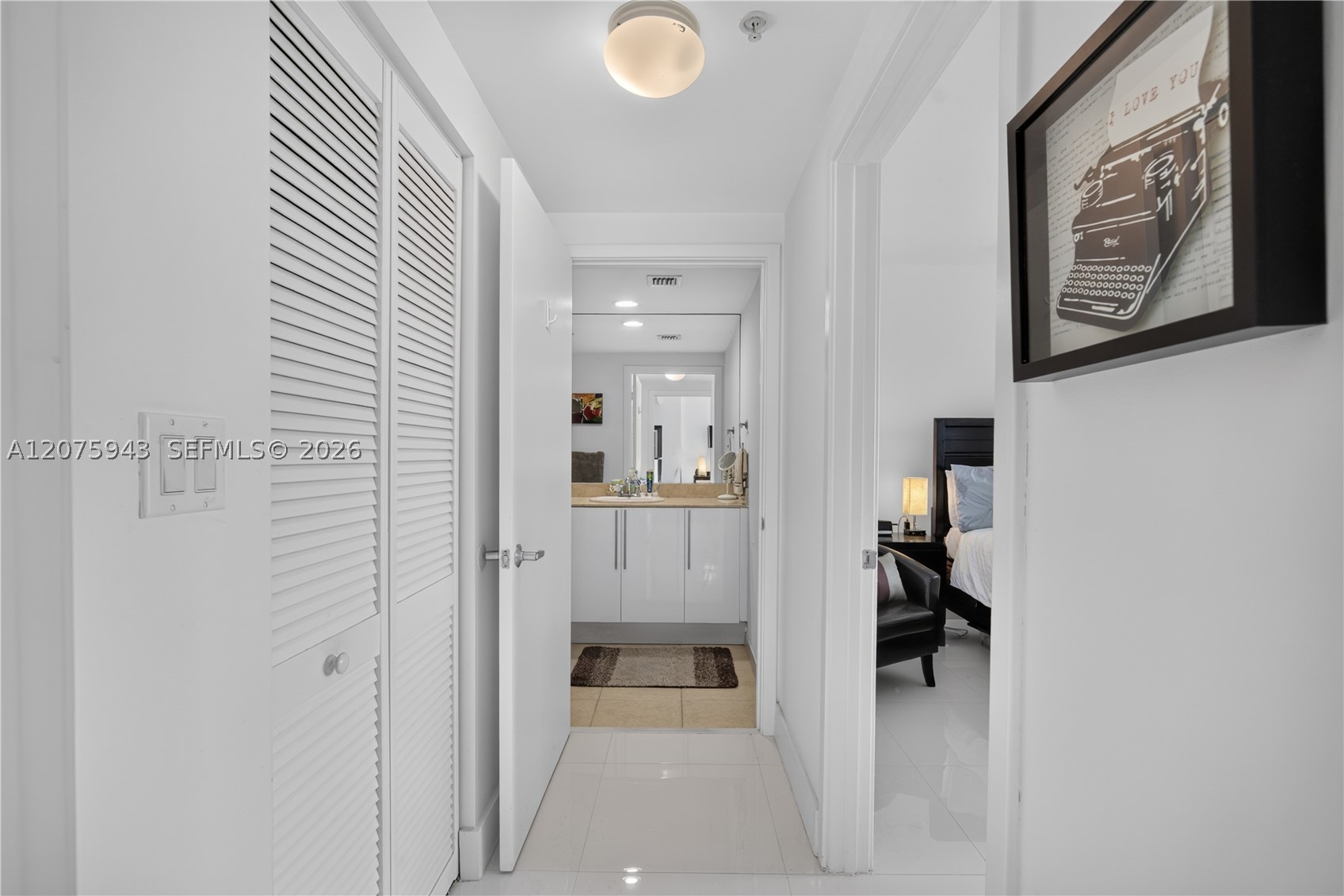 335 S Biscayne Blvd 1503 Property Photo 12