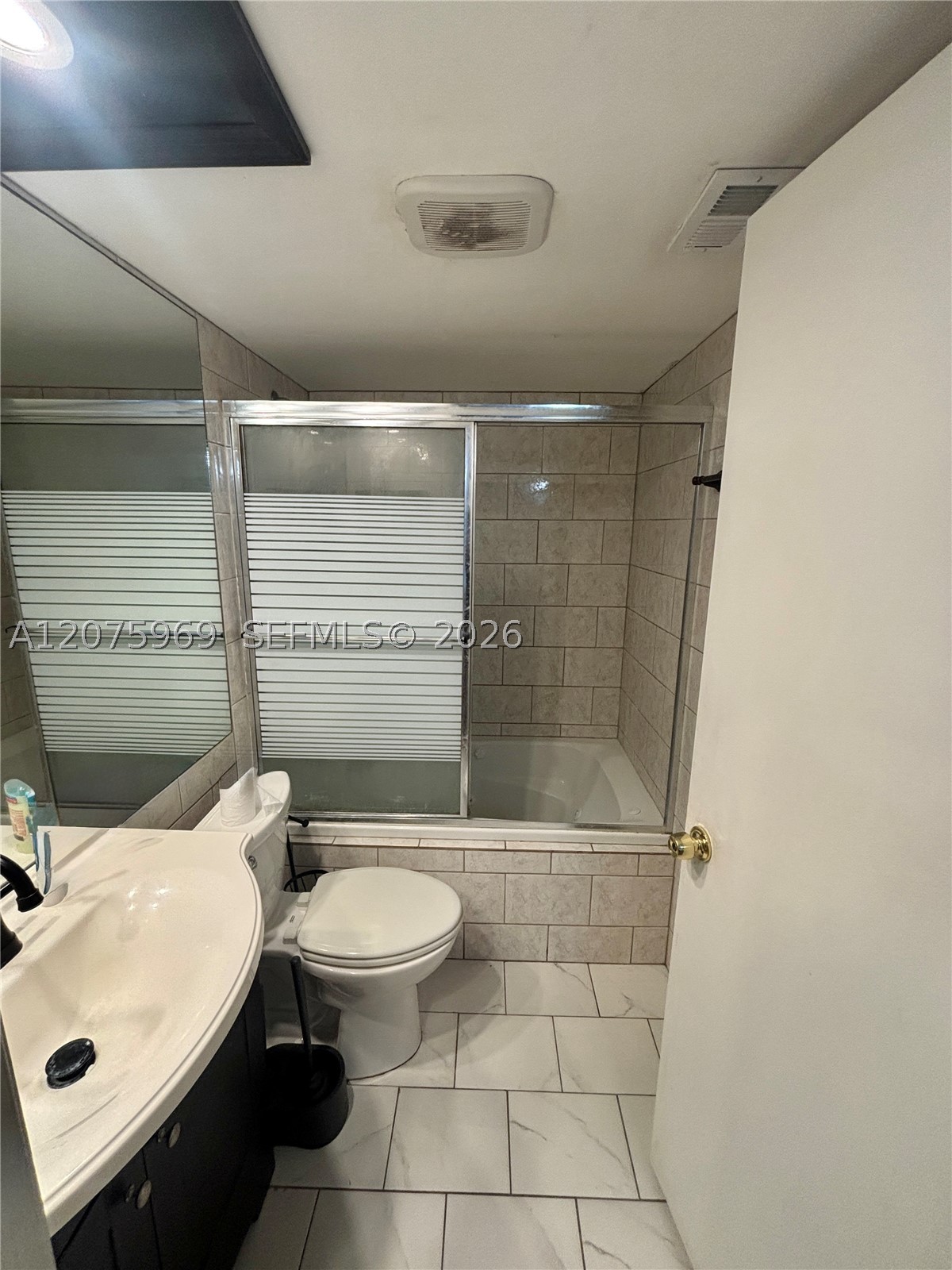 2249 Se 27th Dr 106-d Property Photo 7