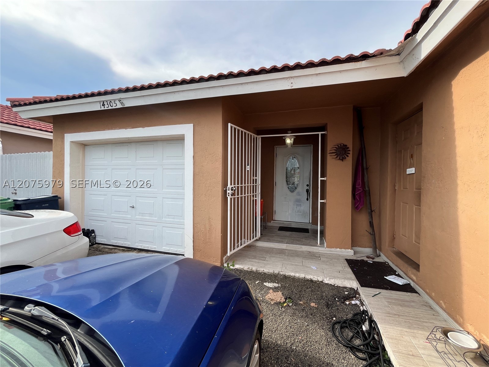 14305 SW 177th St Property Photo 1