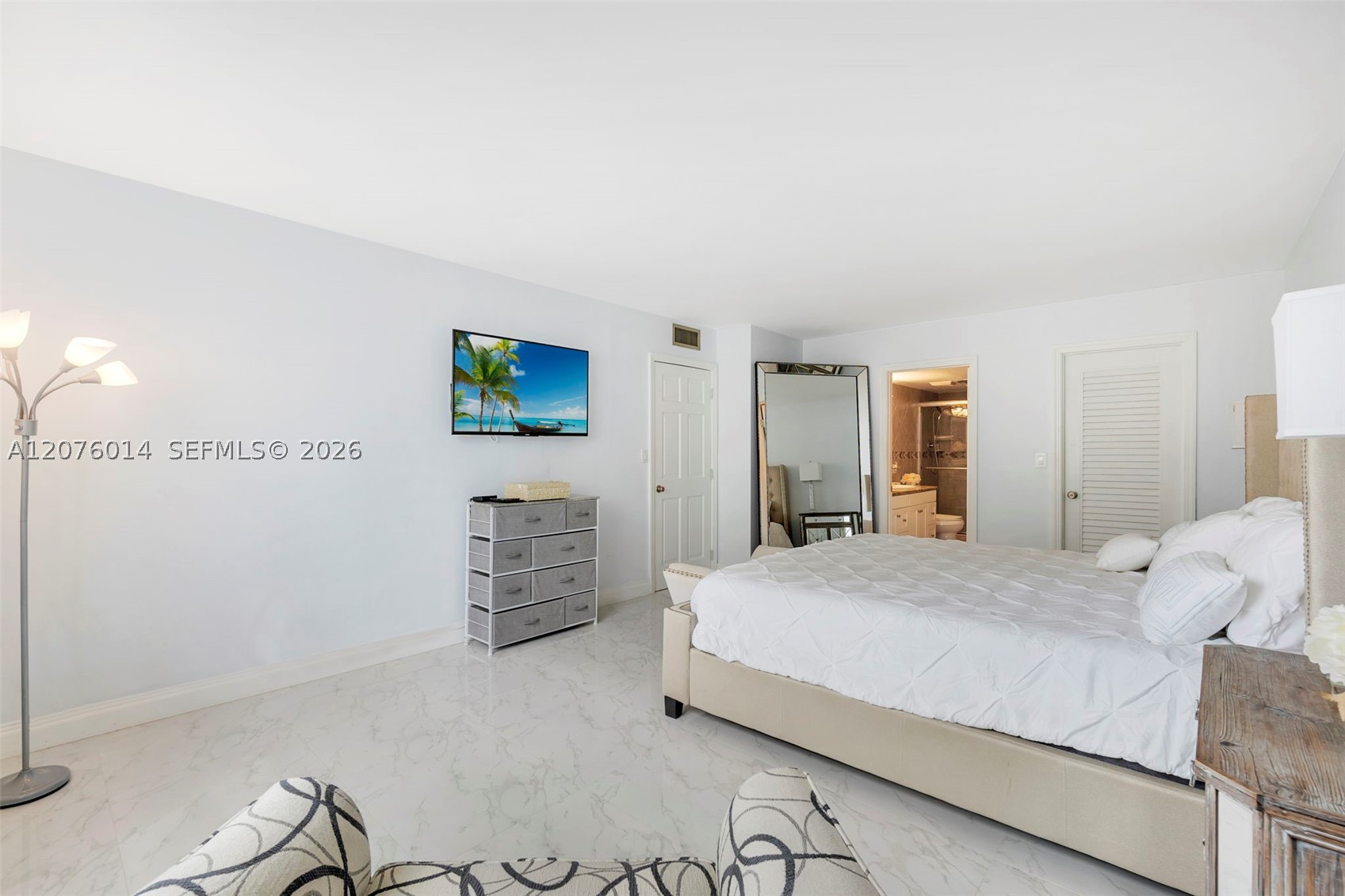 1401 S Ocean Dr 905 Property Photo 17