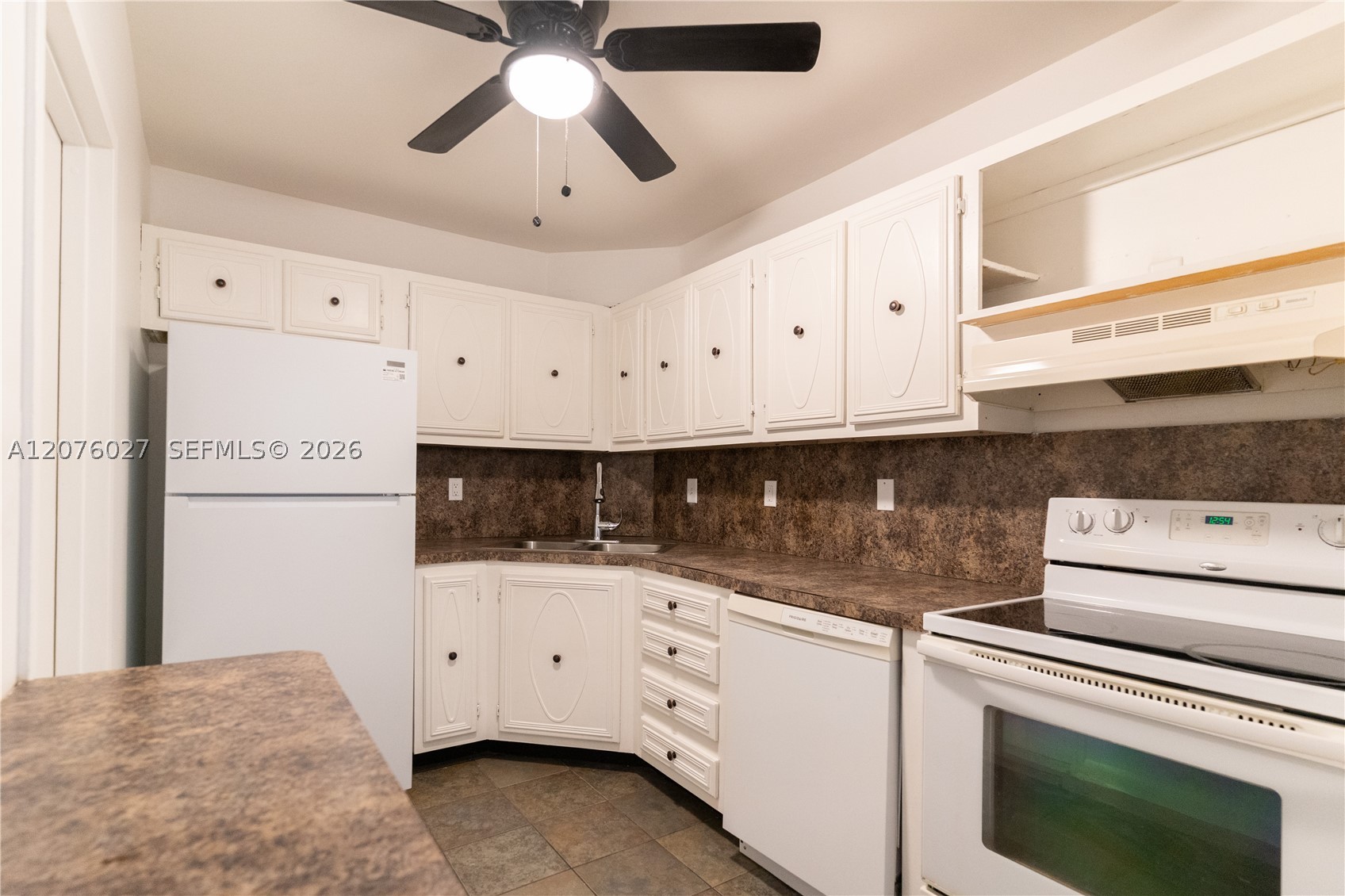 3101 Oakland Shores Dr H207 Property Photo 15