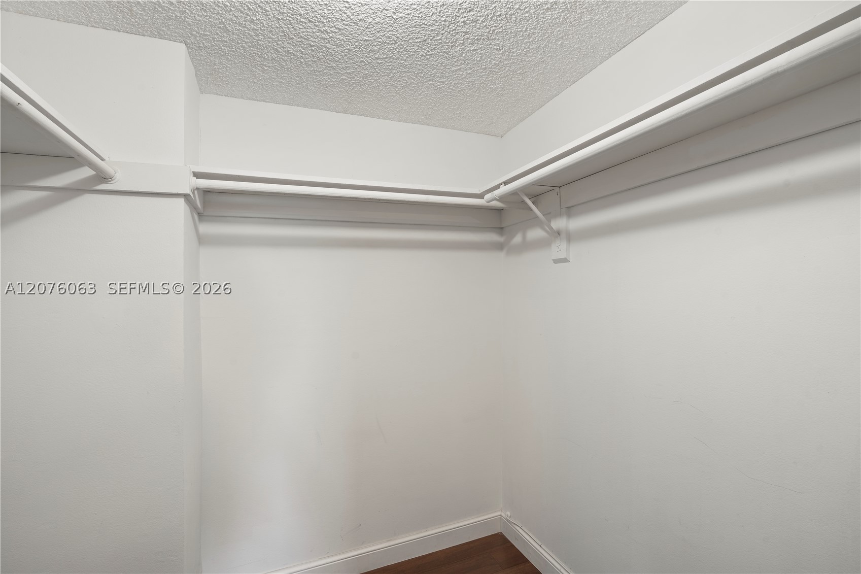 301 174th St 901 Property Photo 29