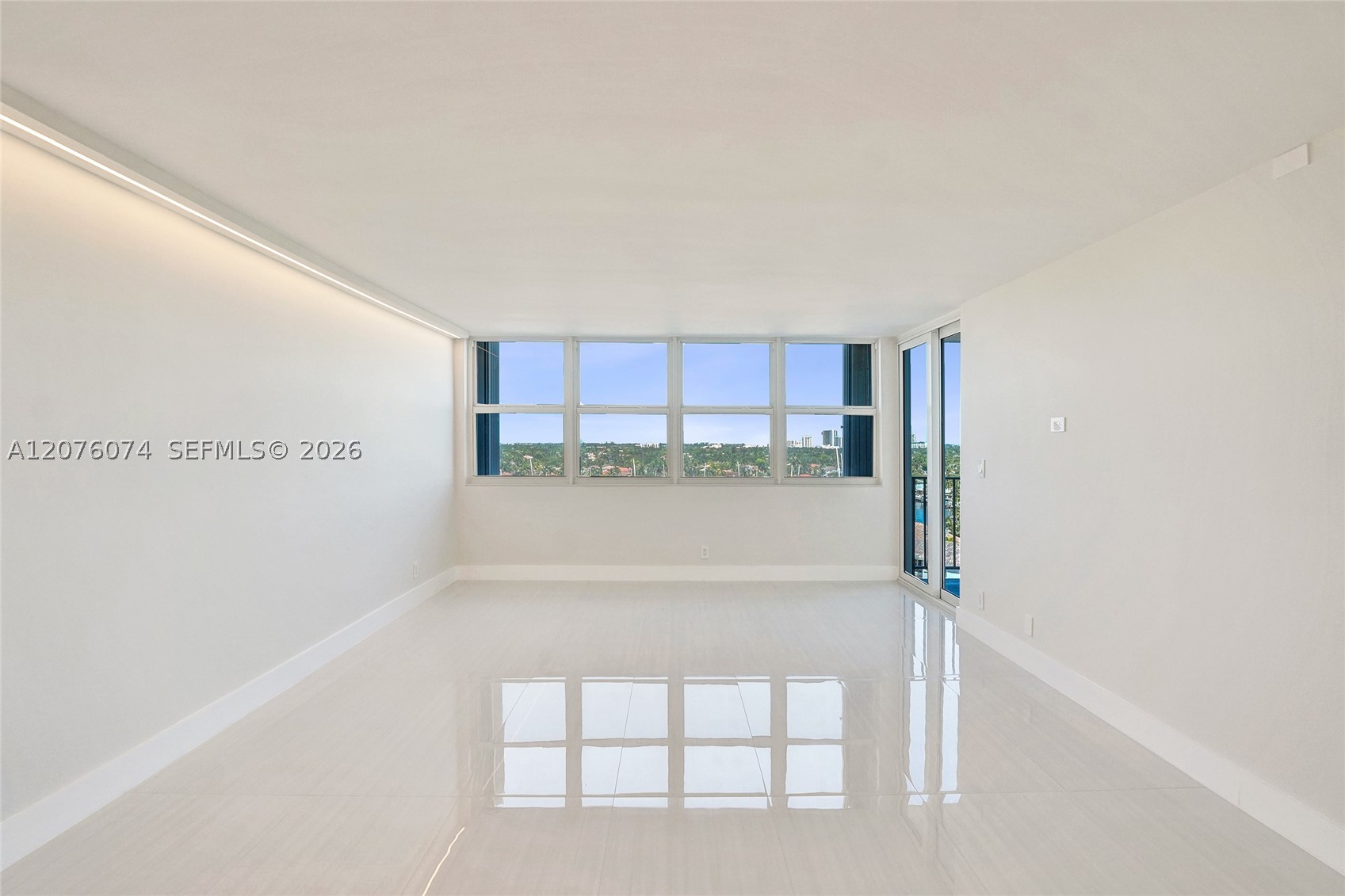 1400 S Ocean Dr 1205 Property Photo 10