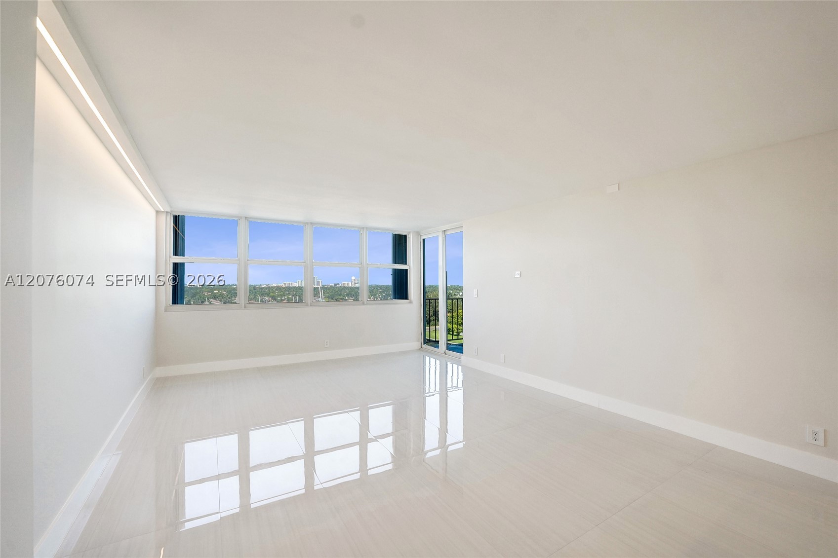 1400 S Ocean Dr 1205 Property Photo 11