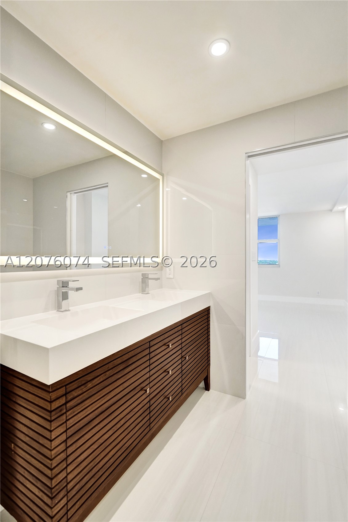 1400 S Ocean Dr 1205 Property Photo 28