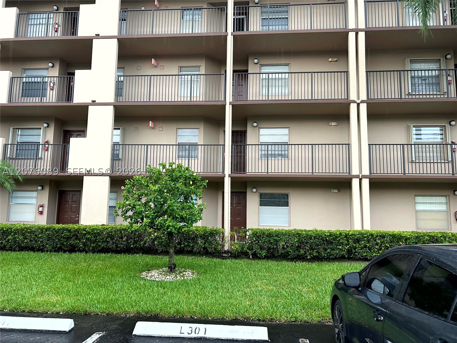 13105 Sw 16 Ct 105l Property Photo 4