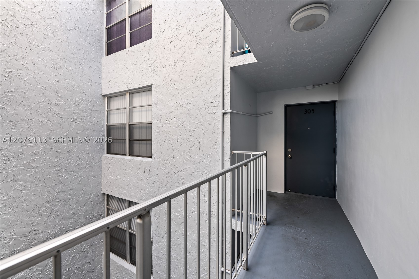9400 Live Oak Pl 305 Property Photo 3