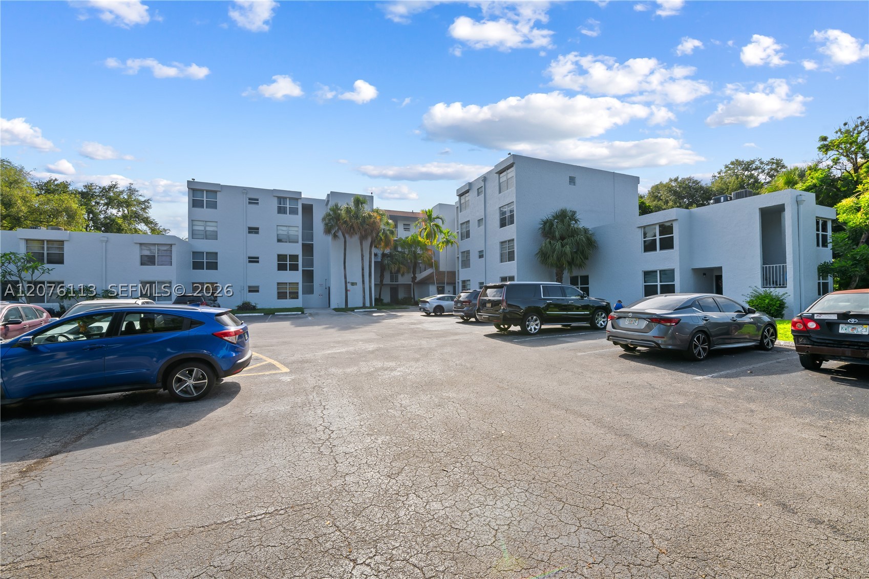 9400 Live Oak Pl 305 Property Photo 16