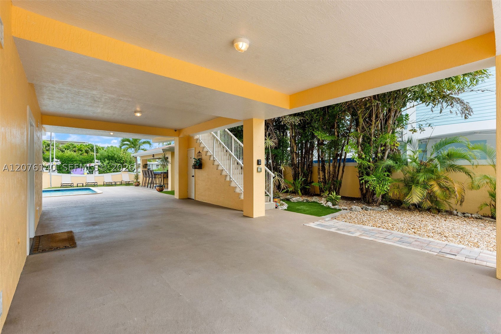 984 Shaw Dr Property Photo 42