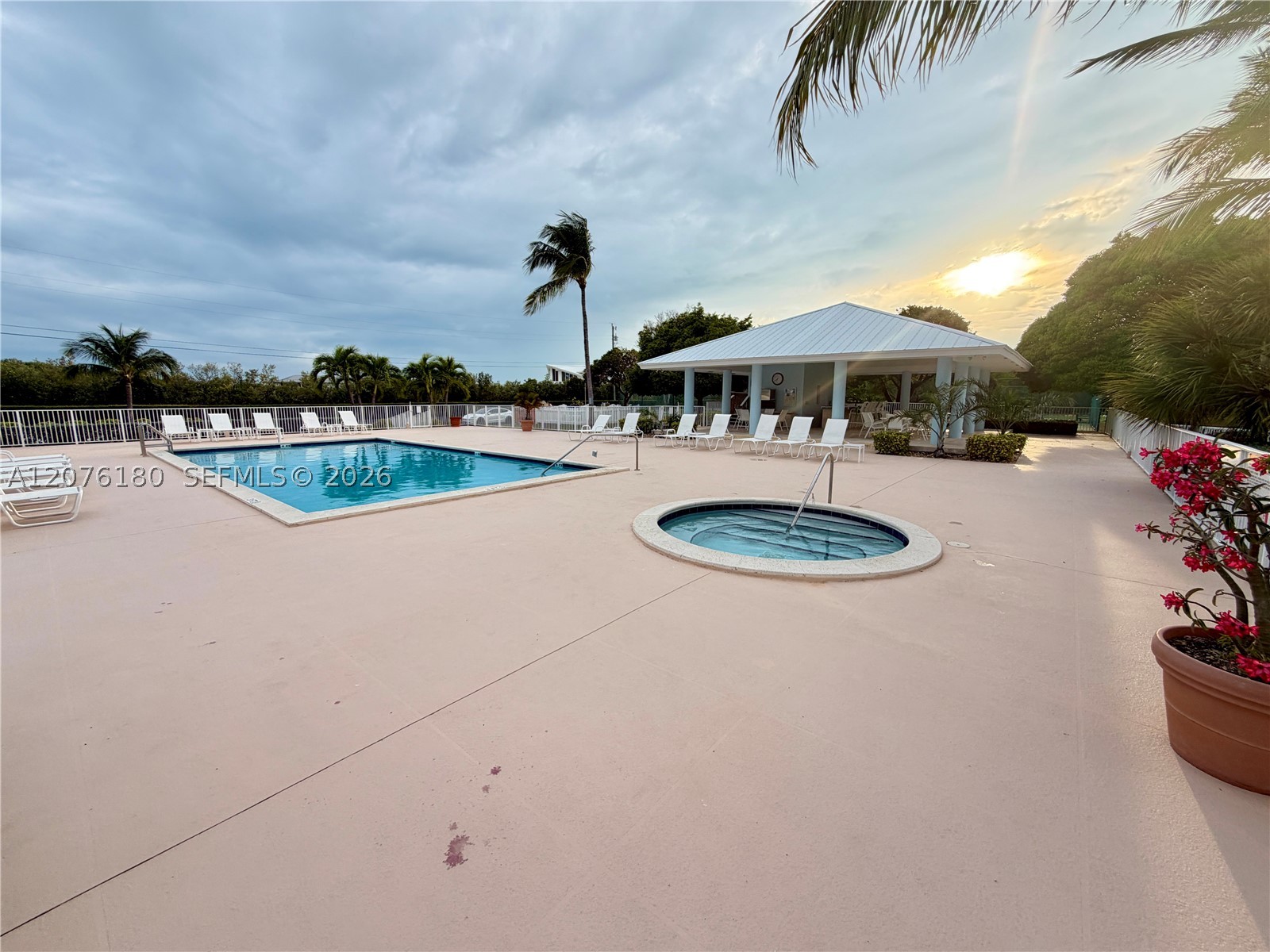 1501 Ocean Bay Dr B7 Property Photo 10