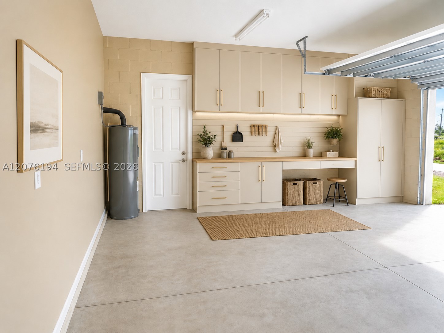 1109 Kraft St Property Photo 27
