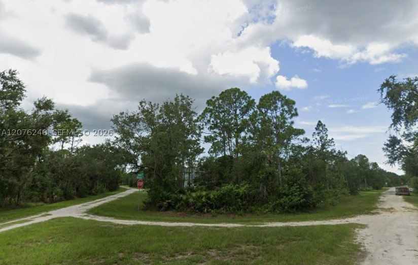 28047 Aloha Dr Property Photo 4