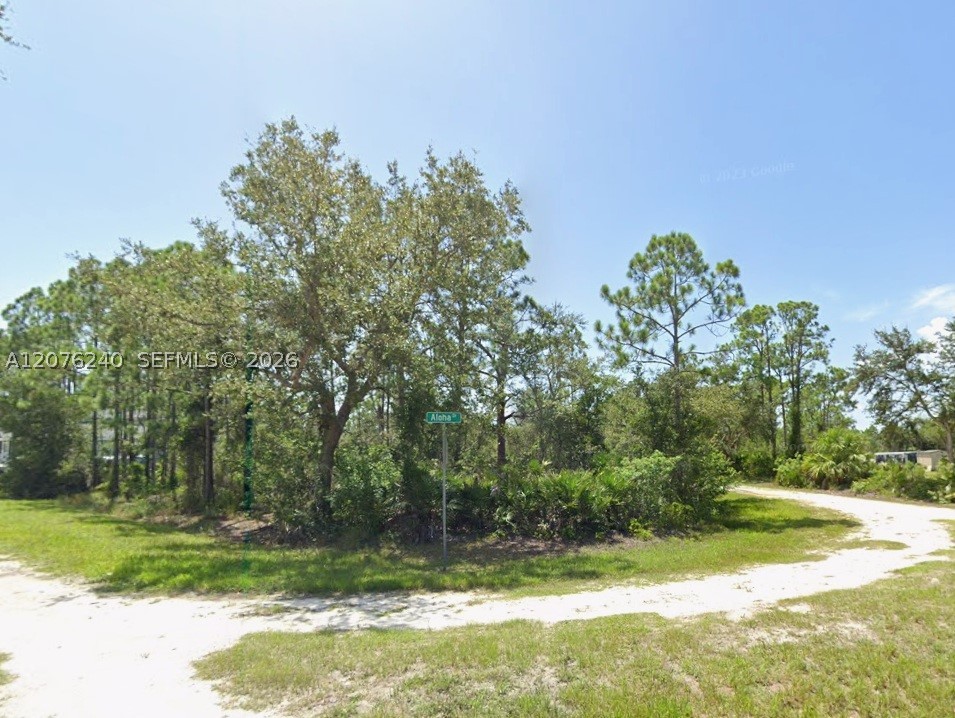 28047 Aloha Dr Property Photo 6