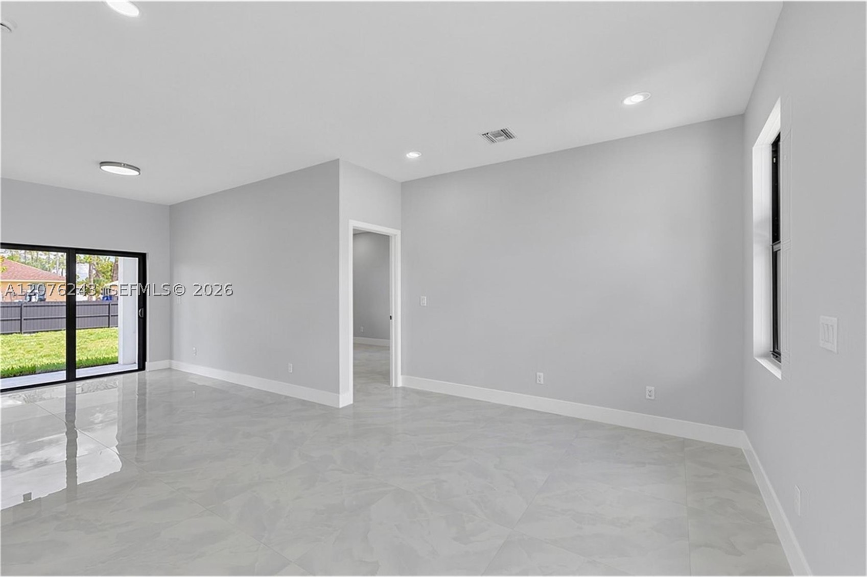 3006 39th St Sw Property Photo 10
