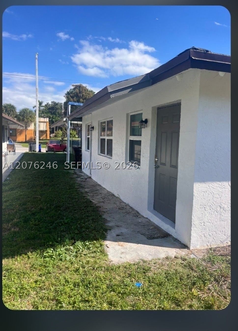 2500 Franklin Dr Property Photo 2