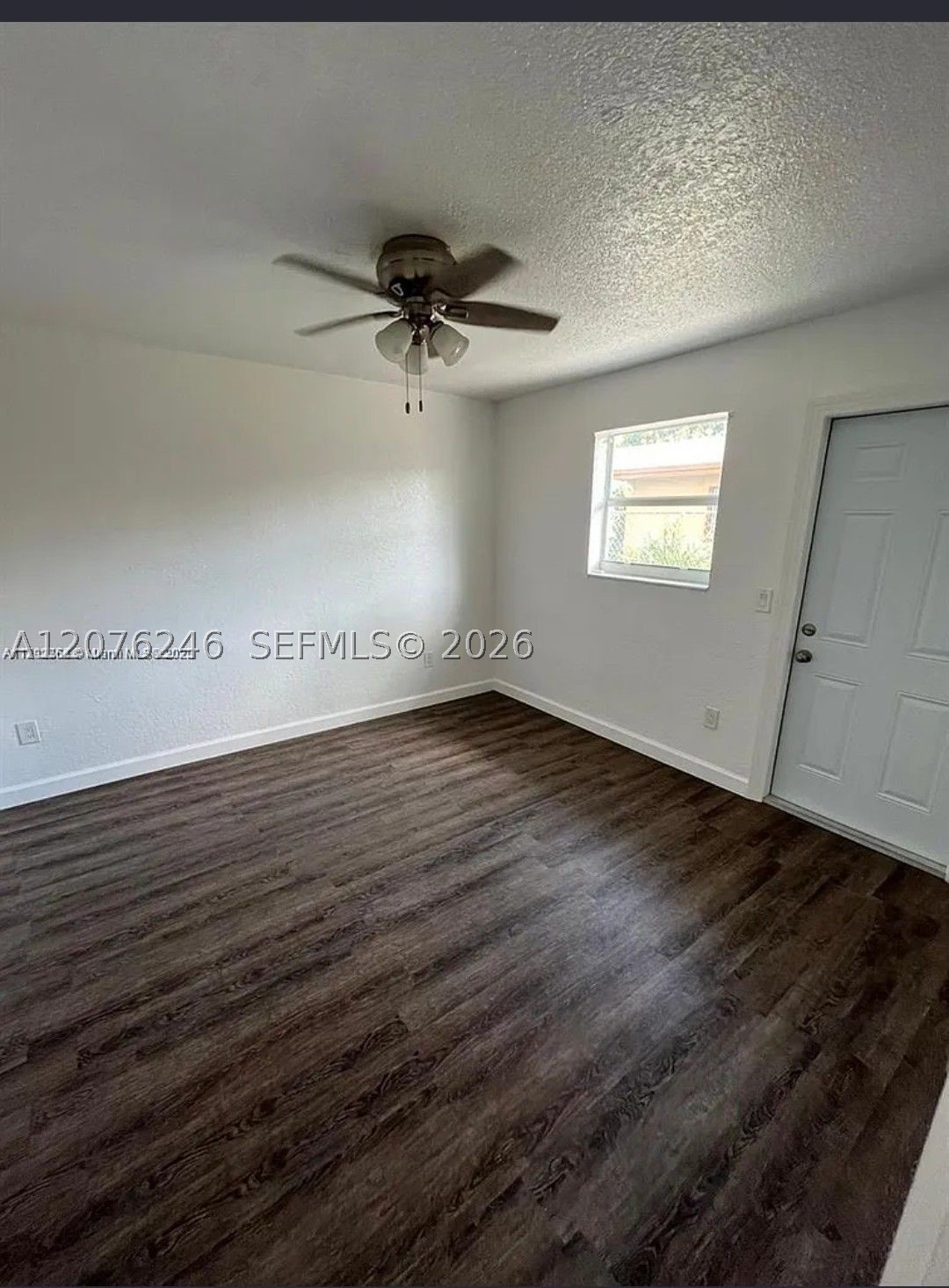 2500 Franklin Dr Property Photo 5