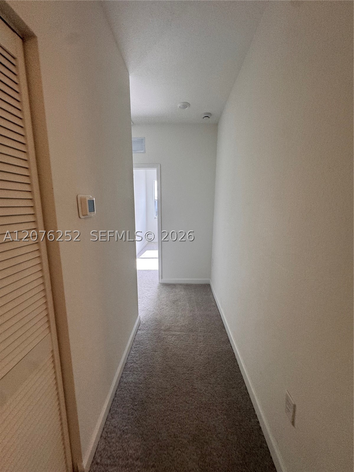 194 Se 10th Ct Property Photo 8