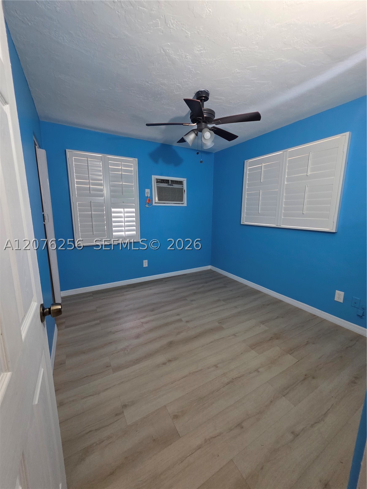 667 W Harbor Dr Property Photo 11