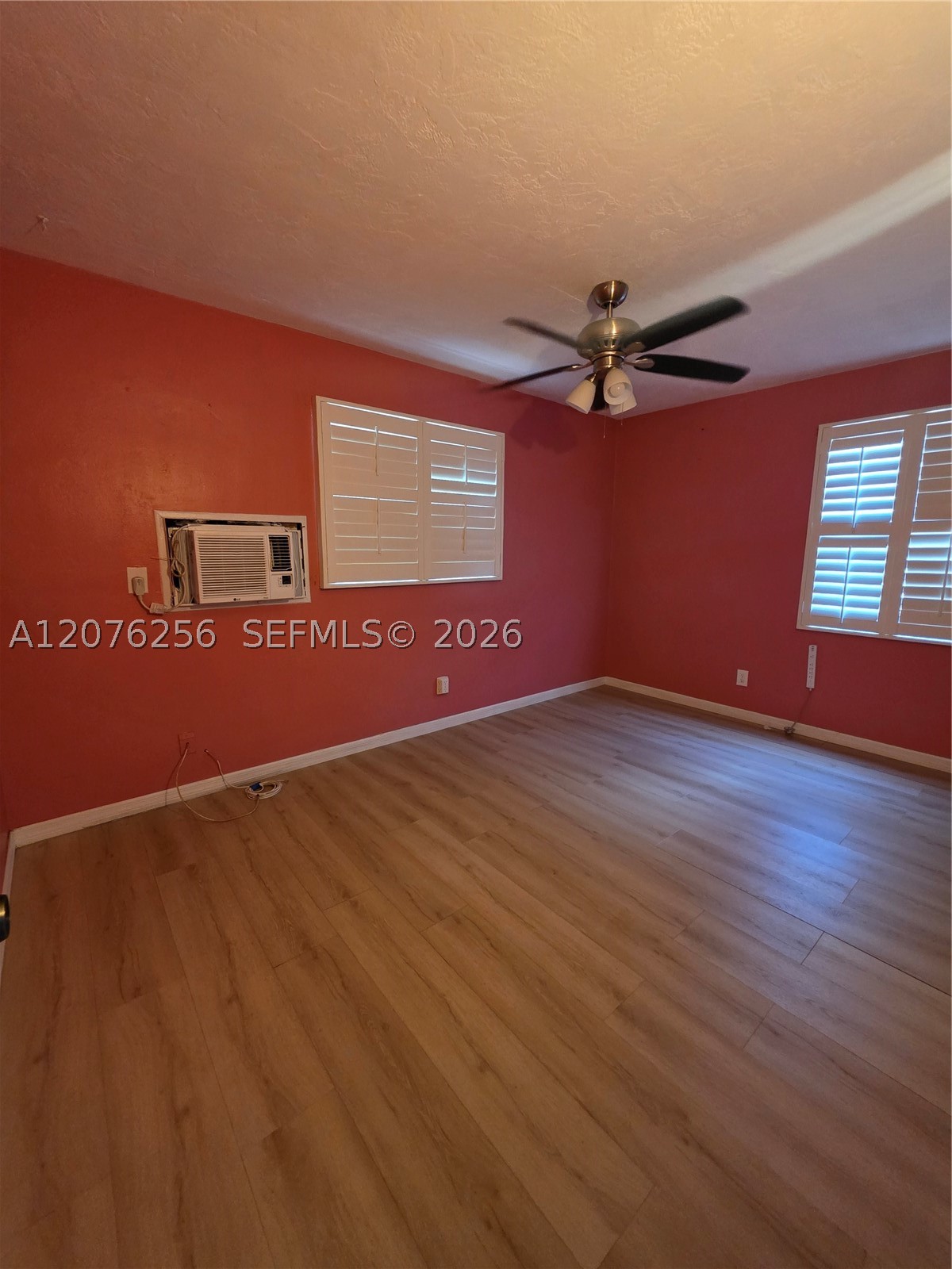 667 W Harbor Dr Property Photo 12
