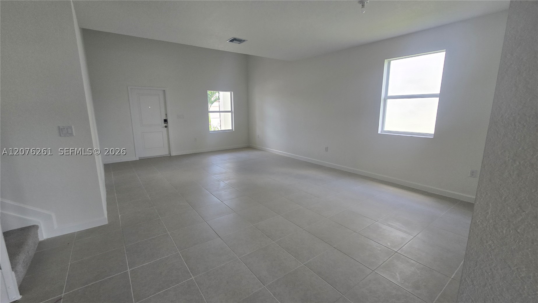 2475 Se 29th Dr Property Photo 5