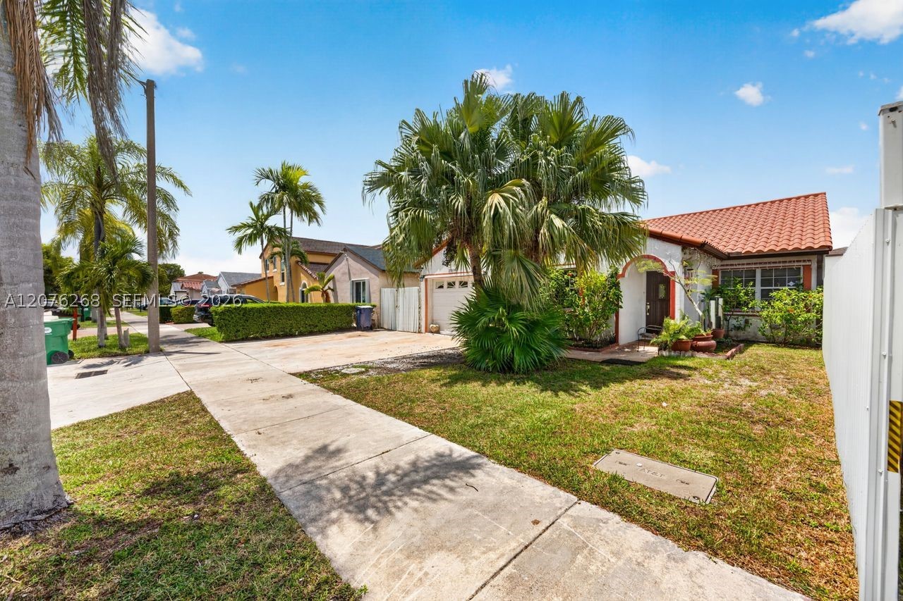 25014 Sw 123rd Pl Property Photo 3