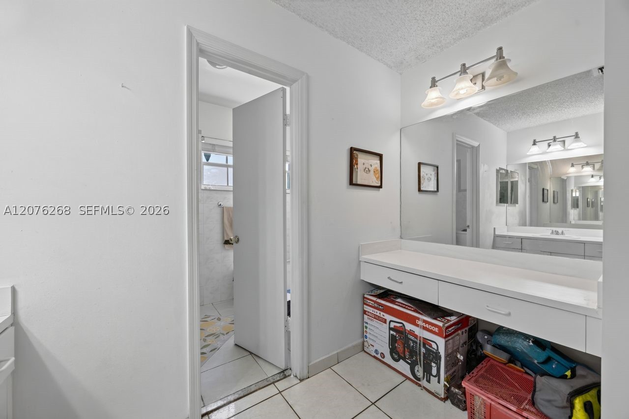 25014 Sw 123rd Pl Property Photo 23