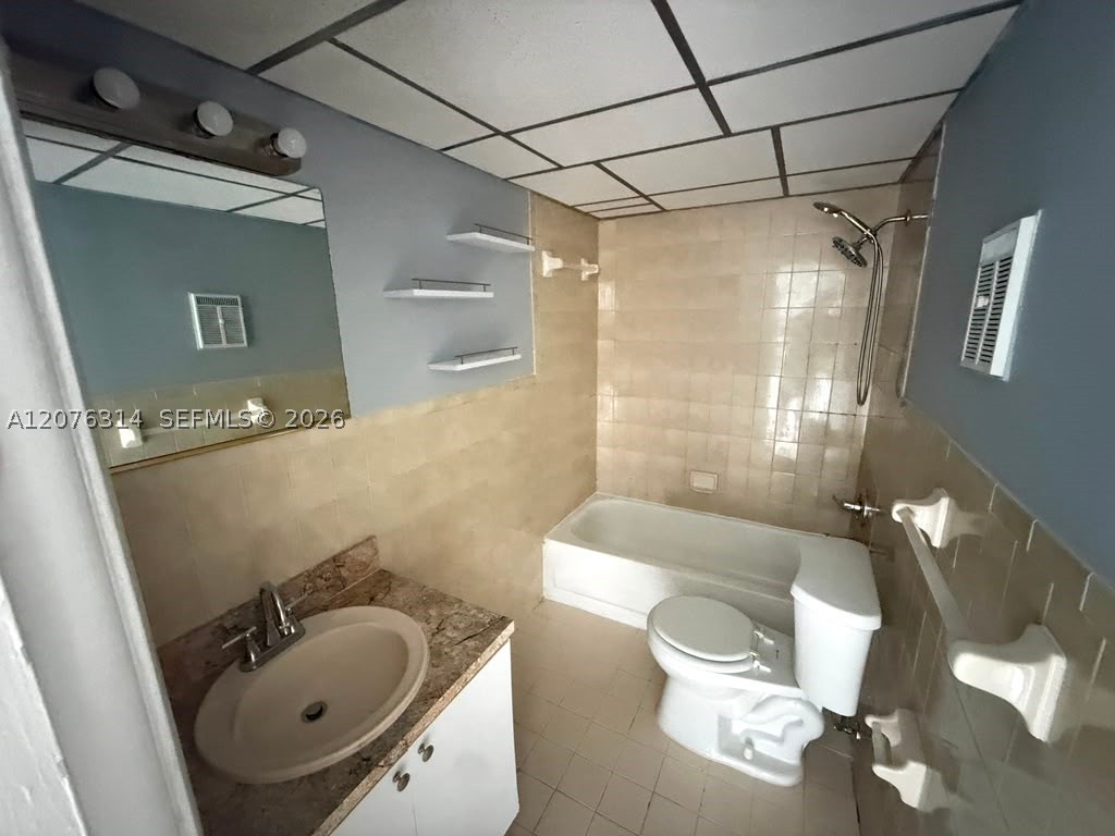 5 Olive Dr 13 Property Photo 9