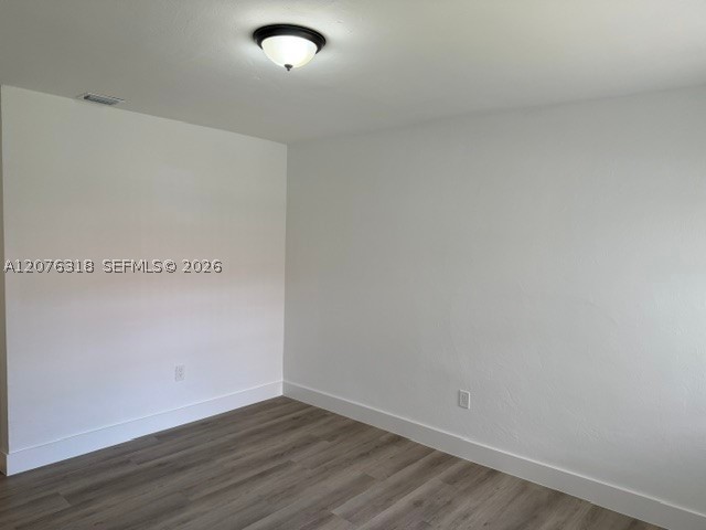 834 Ne 5th Ave 834 Property Photo 3