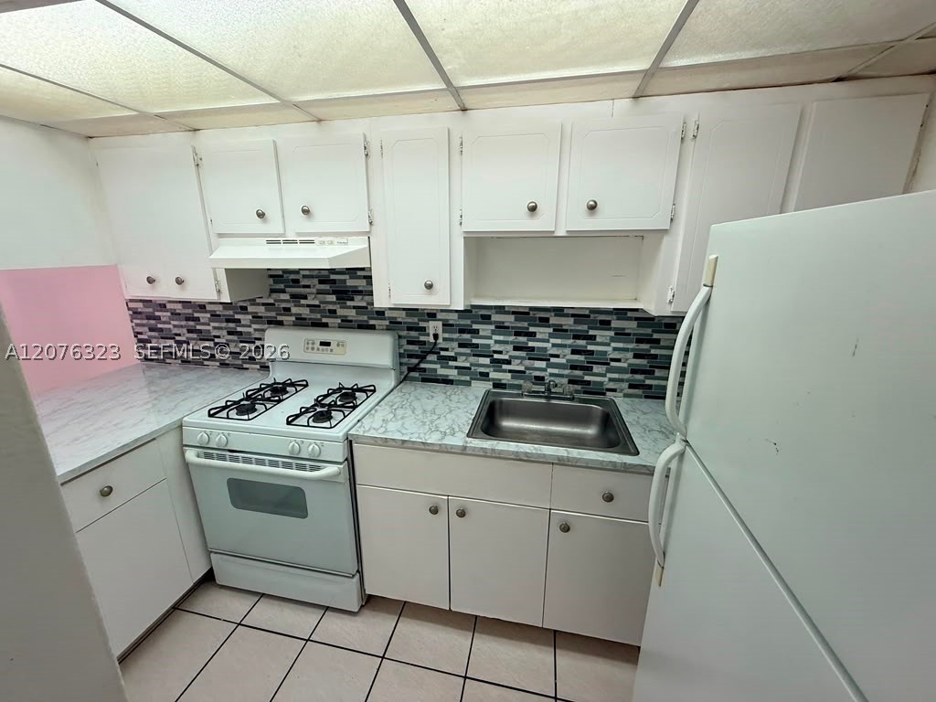 1300 W 47th Pl 216A Property Photo 1