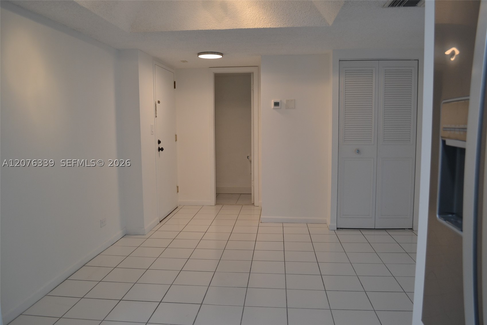 3670 Inverrary Dr 2d Property Photo 11
