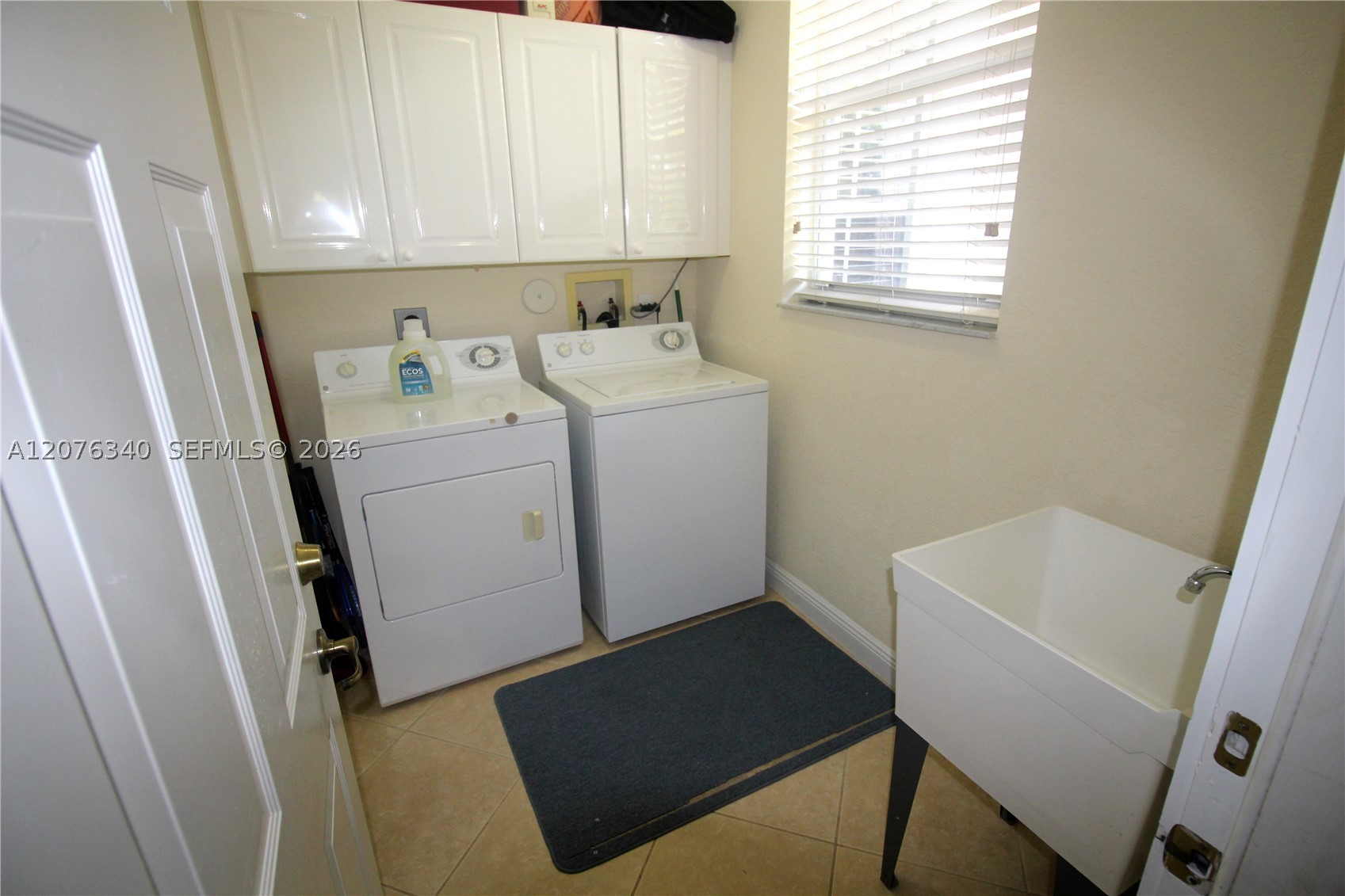 7635 Ironhorse Blvd Property Photo 9