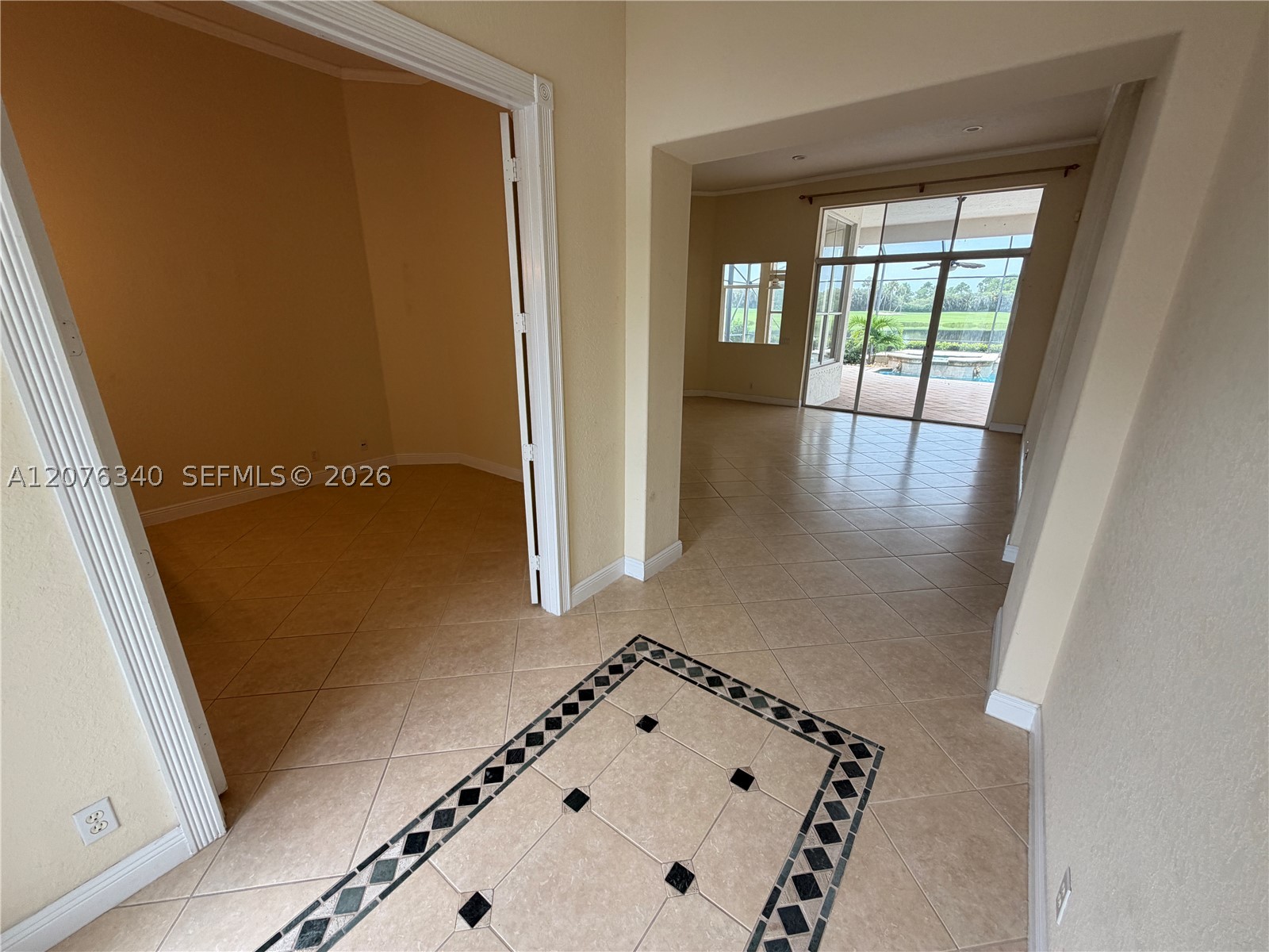 7635 Ironhorse Blvd Property Photo 10