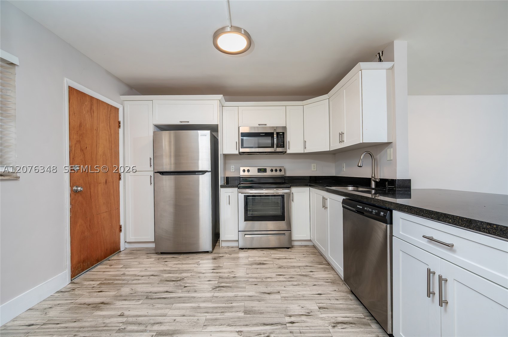 1690 Ne 191st St 115-1 Property Photo 4