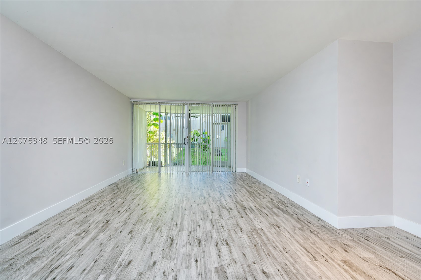 1690 Ne 191st St 115-1 Property Photo 6