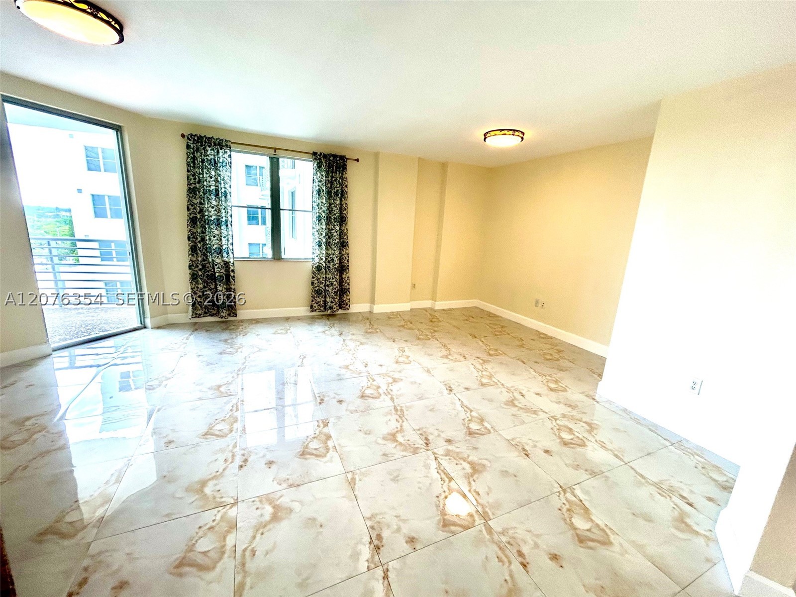 1830 Radius Dr 1002 Property Photo 2
