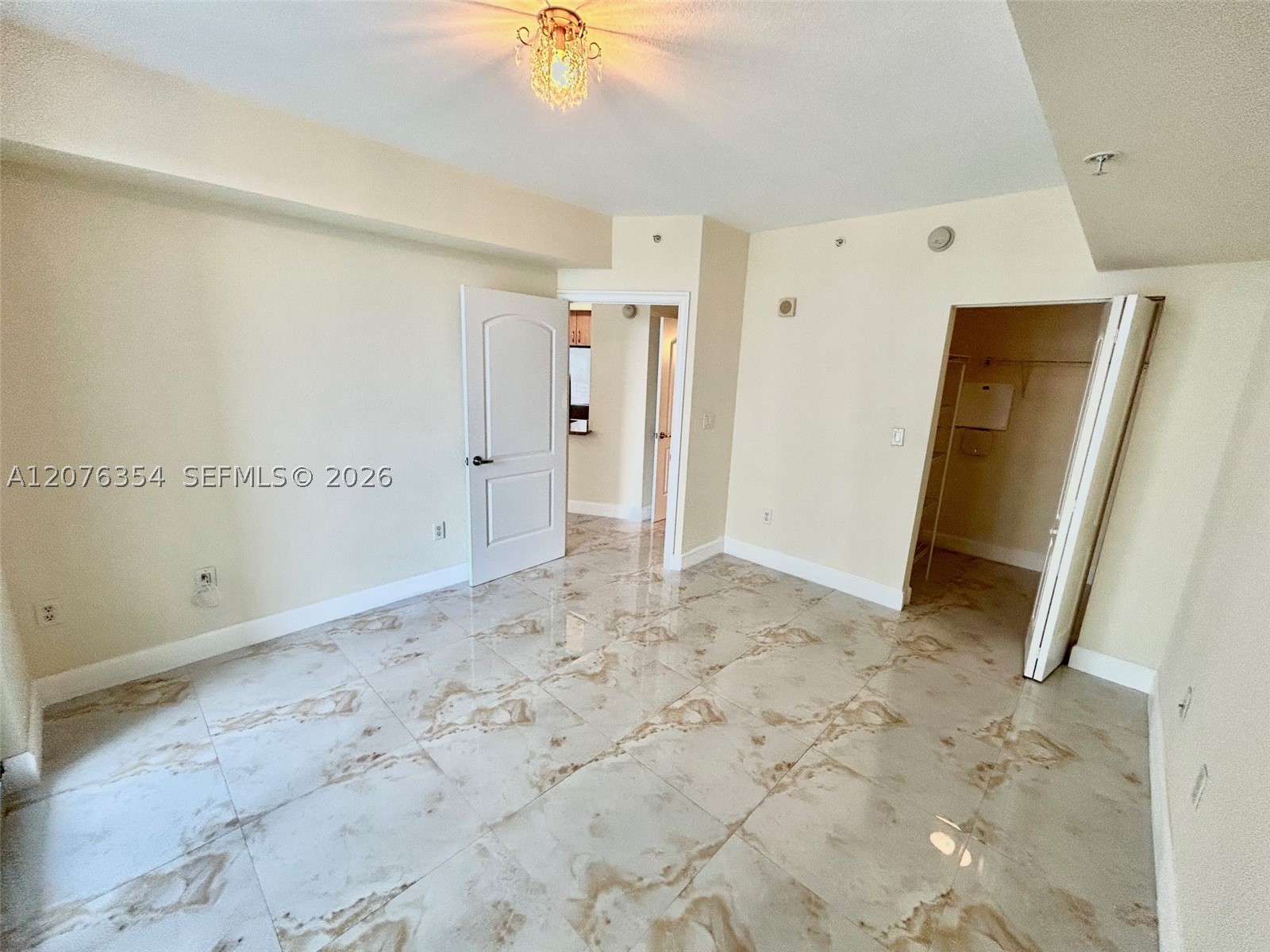 1830 Radius Dr 1002 Property Photo 11