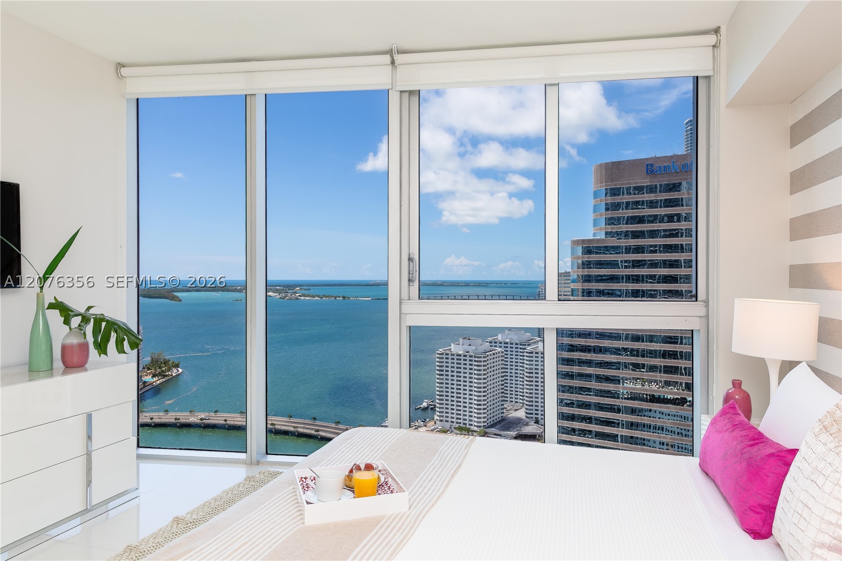 485 Brickell Ave 3410 Property Photo 5