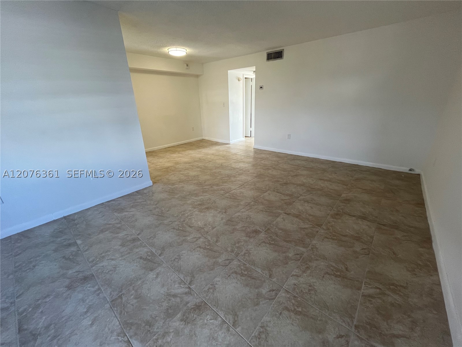 7620 Carlyle Ave 606 Property Photo 31