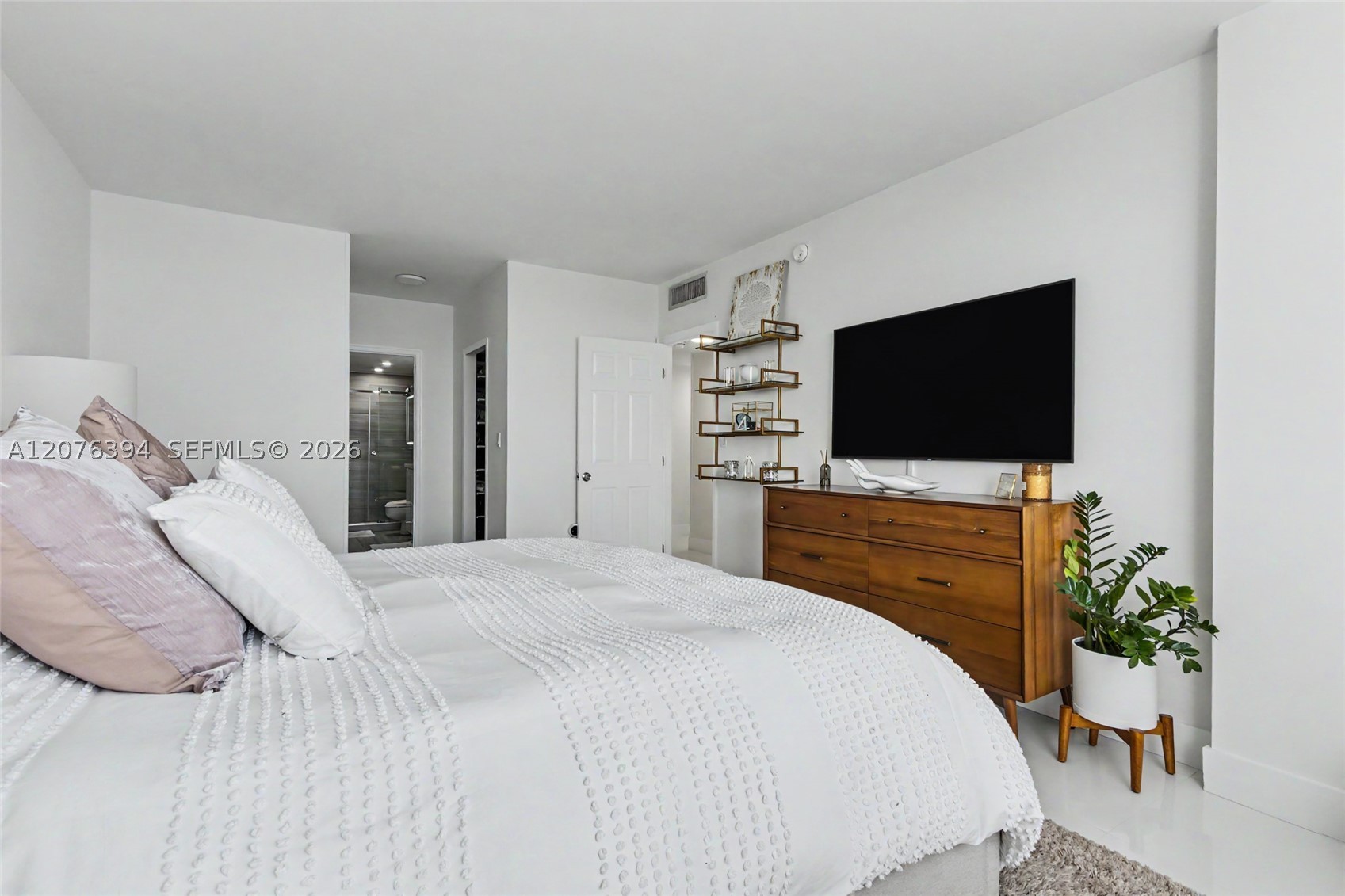 500 Bayview Dr 1924 Property Photo 22