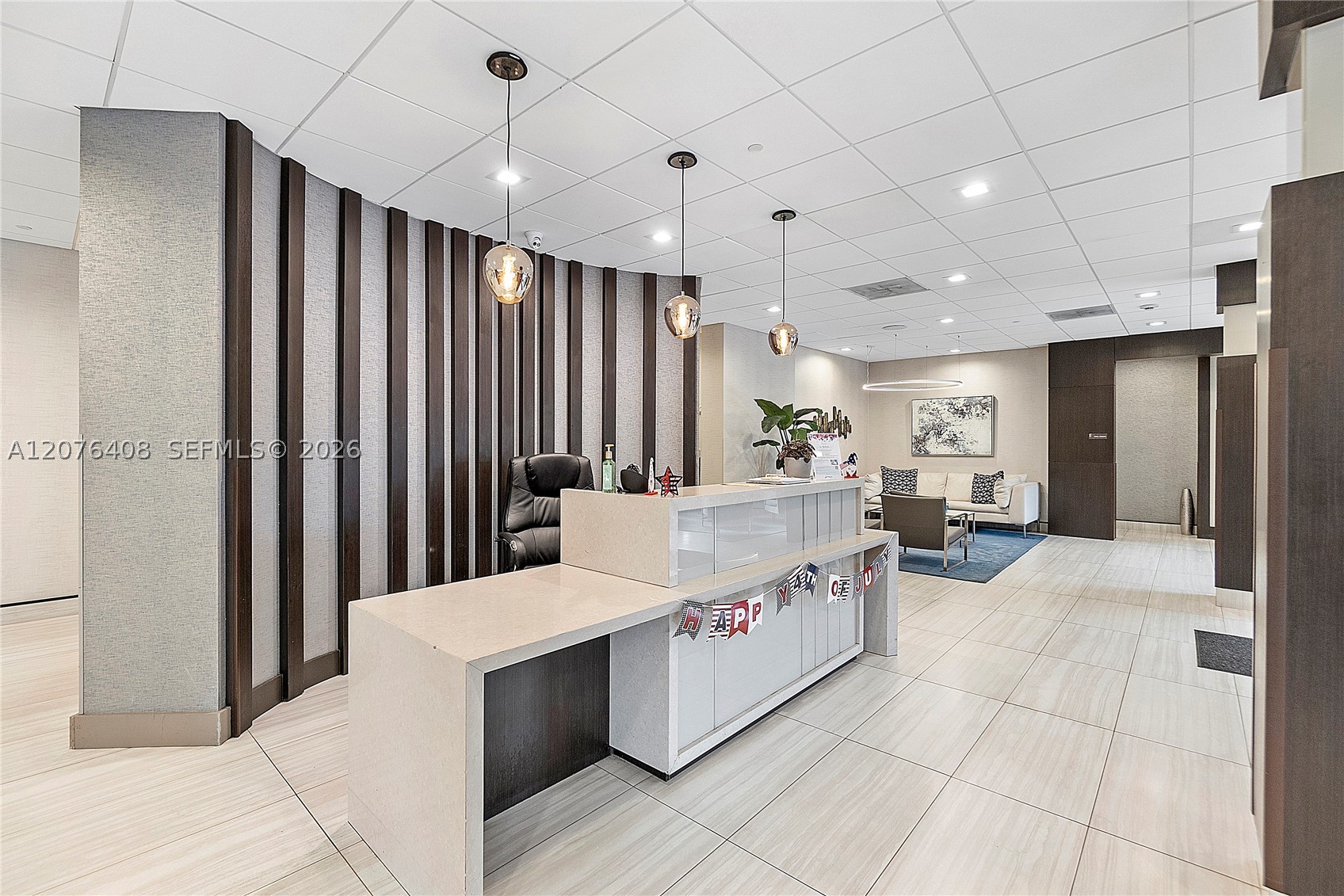 90 Edgewater Dr 104 Property Photo 22